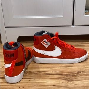 Nike Mid Rebel Blazers